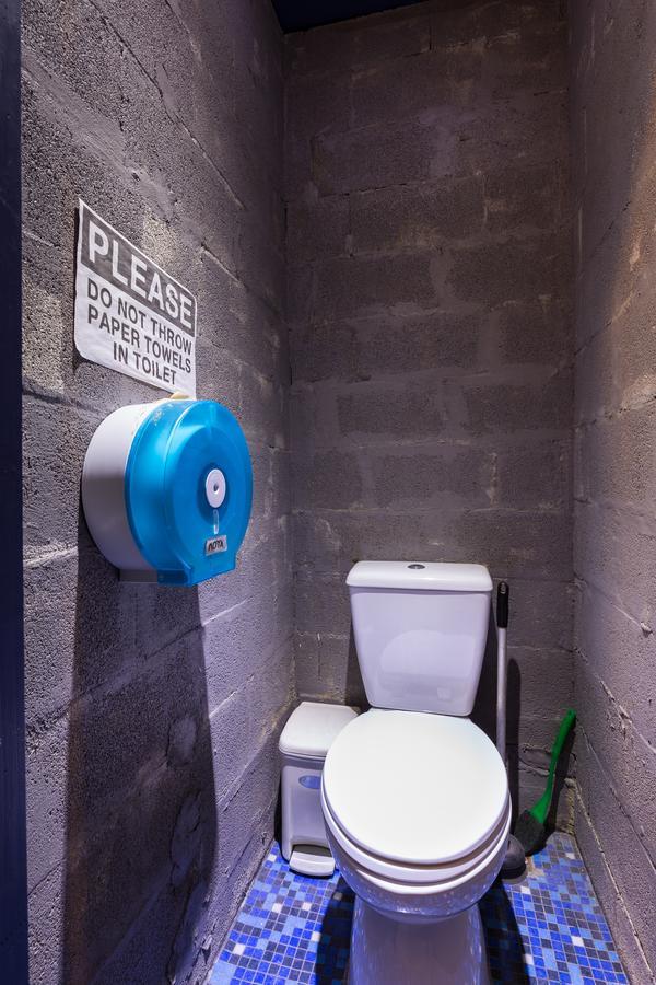 Wire Hostel Patong Εξωτερικό φωτογραφία